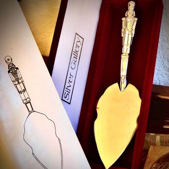 NWT GODINGER Silver Gallery Collectible Nutcracker Toy Soldier Pie/Cake Server - Picture 2 of 8